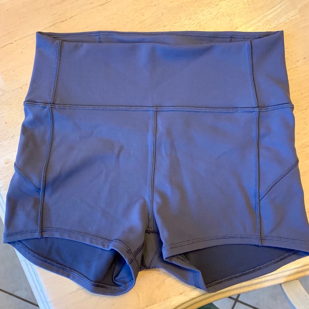 Lululemon In movement short gray purple size 6